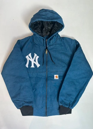 Active Jacket Carhartt x New York/Yankees - Veste Rework - Bleu - Taille M, marke: Carhartt, zustand: Neu, größe: M, 65,00 €, 68,95 € inklusive Vinted-Käuferschutz