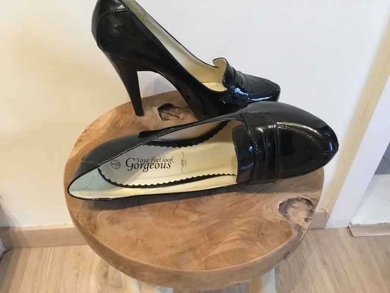 Snel Vervolg mooi zo Zwarte gelakte schoenen - Vinted