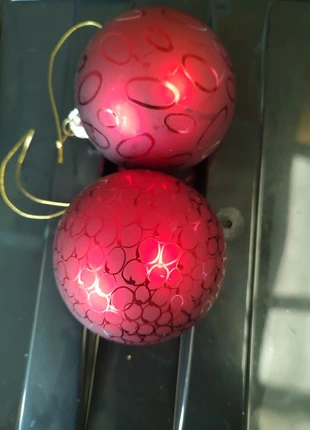 🎄 Lot de 2 grandes boules de Noël rouges 🎄, staat: Heel goed, € 4,00, € 4,90 inclusief Kopersbescherming