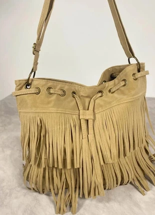Sac seau/ épaule camel à franges bohème chic – Neuf suédé effet daim, grand format tendance, merk: Tendance, staat: Nieuw zonder prijskaartje, € 20,00, € 21,70 inclusief Kopersbescherming Pro