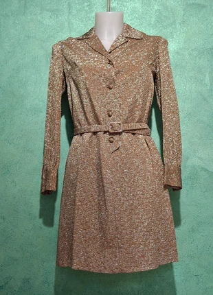 Bellissimo ed elegante abito vintage, in lamè color oro, originale anni '60, brand: ELEGANTE, condizioni: Nuovo senza cartellino, taglia: S / IT 40 / EU 36, €24.90, €26.85 include la Protezione acquisti