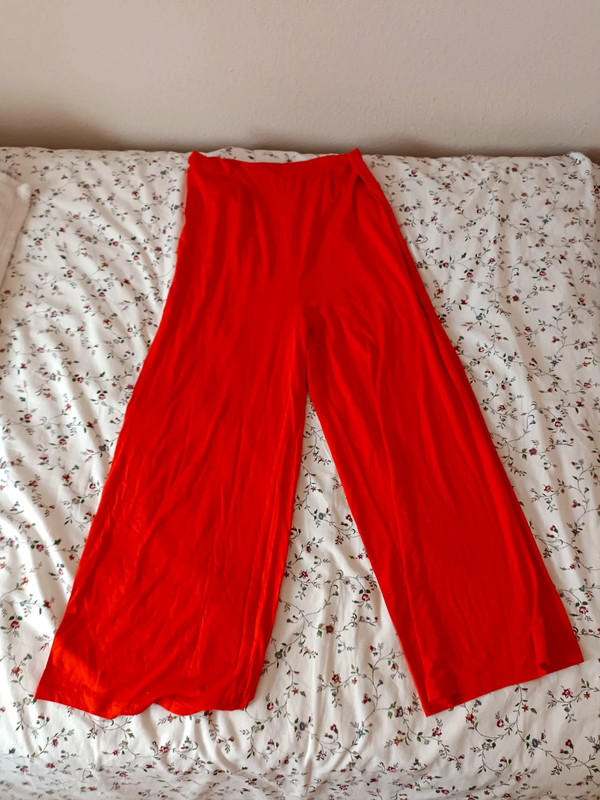 MONOT Full Leg Pant in Red