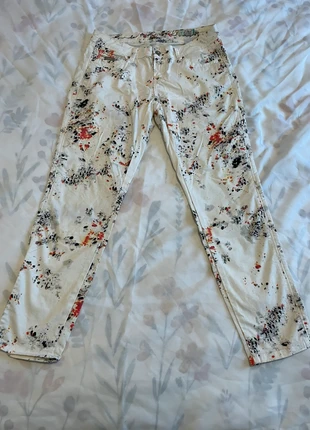 Pantalon jean blanc et coloré taille 38, brand: La Mode Est À Vous, condizioni: Ottime, taglia: M / IT 42 / EU 38, €7.00, €8.05 include la Protezione acquisti