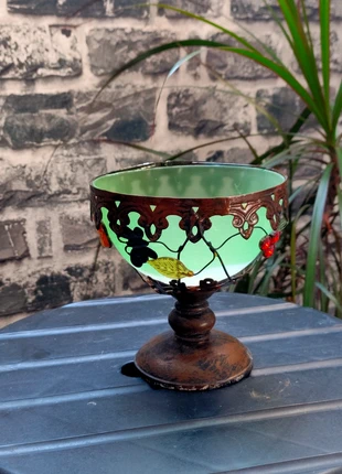 Coupe Calice sur Pied Verre Vert et Métal Ajouré Style Art Nouveau/Feuilles 12cm, merk: Decoration, staat: Goed, € 12,00, € 13,30 inclusief Kopersbescherming
