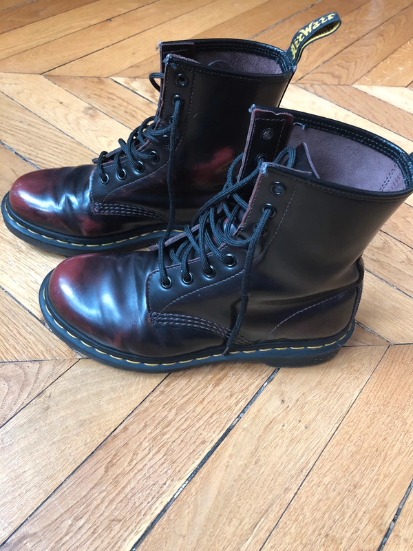 Arcadia dr martens shop