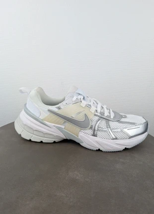 Nike V2K Runner, marque: Nike, état: Neuf avec étiquette, taille: 45,5, 64,00 €, 67,90 € Protection acheteurs (Pro) incluse