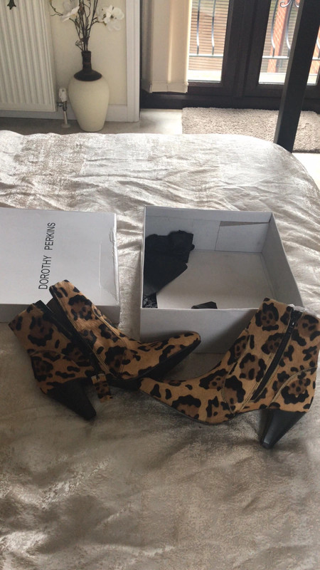 Leopard print shop boots dorothy perkins