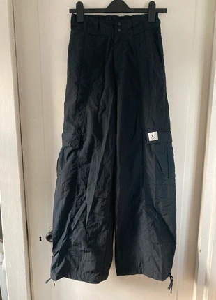 Nike nylon cargo pants, brand: Nike, condition: Very good, size: XS, €5.00, €5.95 includes Buyer Protection