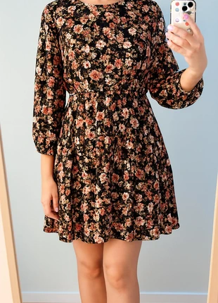 Robe Abercrombie fleurie – Taille M, marque: Abercrombie & Fitch, état: Très bon état, taille: M / 38 / 10, 12,00 €, 13,30 € Protection acheteurs incluse