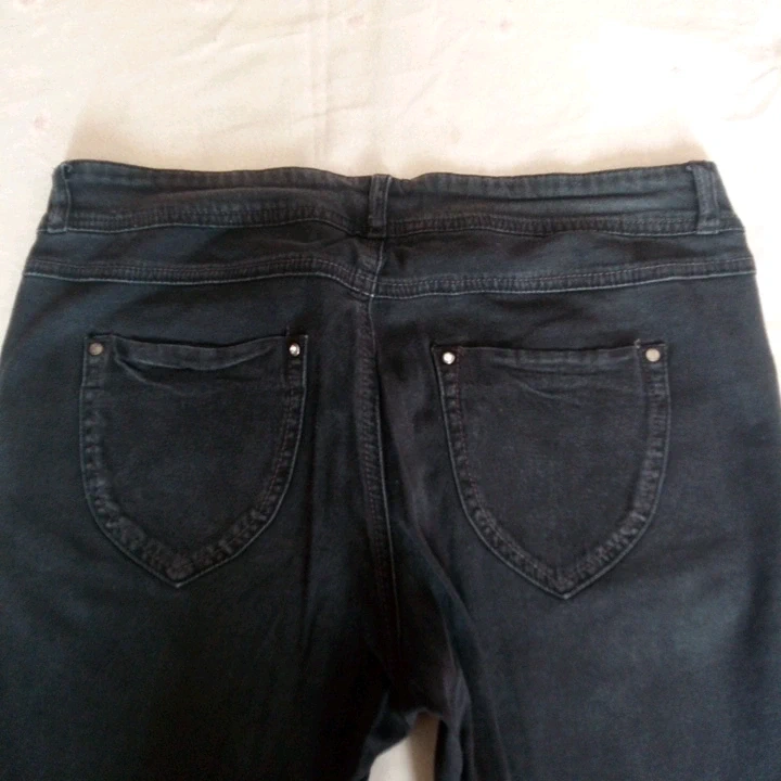 08012021 Jeans noir femme - photo numéro 3