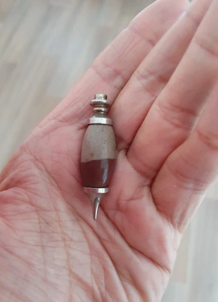 Pendule jaspe mokaite 4,8x2cm, marque: Lithotherapie Mokaite, état: Très bon état, 10,00 €, 11,20 € Protection acheteurs incluse