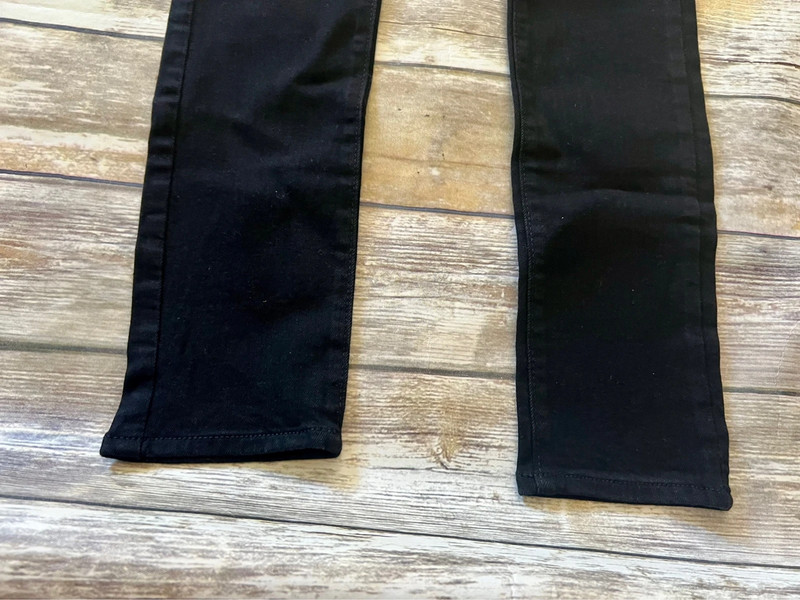 NWT Skinny Jeans-Size 10/12 4