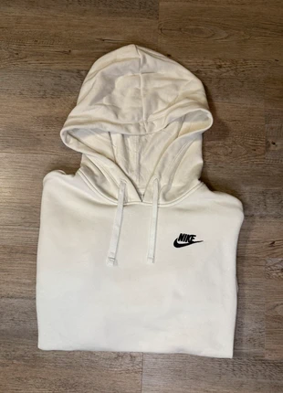 Sweat à capuche Nike blanc logo brodé – Taille S, marke: Nike, zustand: Sehr gut, größe: S, 25,00 €, 26,95 € inklusive Vinted-Käuferschutz