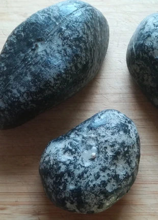 3 Bougies imitation pierre, condizioni: Ottime, €1.00, €1.75 include la Protezione acquisti