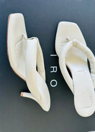 IRO kitten heel Ivory puff leather sandals, New, marca: IRO, estado: Nuevo con etiquetas, tamaño: 38, 250,00 €, 263,20 € Protección al comprador incluida