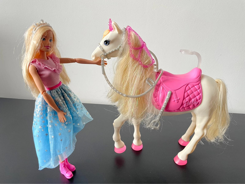 Barbie Princesse Aventure Cheval et Poupée Princesse Barbie