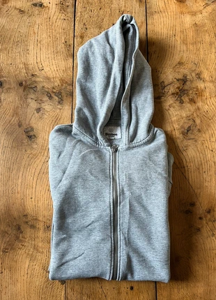 Veste Zip grise, brand: veste, condizioni: Buone, taglia: S, €10.00, €11.20 include la Protezione acquisti