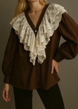 Blouse marron avec grand col en dentelle, état: Très bon état, taille: Taille unique, 14,50 €, 15,93 € Protection acheteurs incluse