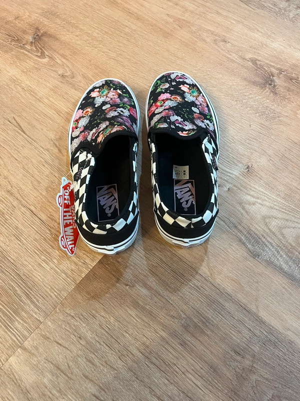 NWT - Vans Asher 3