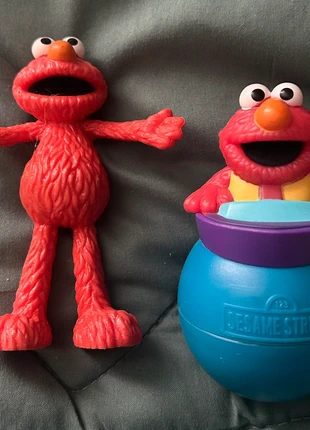 Elmo speelfiguren, merk: Sesamstraat, staat: Heel goed, maat: Universeel, € 7,00, € 8,05 inclusief Kopersbescherming