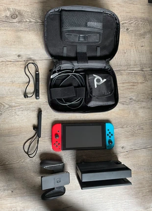 Nintendo Switch, brand: Nintendo, condizioni: Ottime, €160.00, €168.70 include la Protezione acquisti