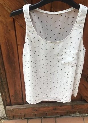 Top loose blanc motif feuilles plumes Pimkie, marca: Pimkie, estado: Muy bueno, tamaño: M / 38 / 10, 2,00 €, 2,80 € Protección al comprador incluida