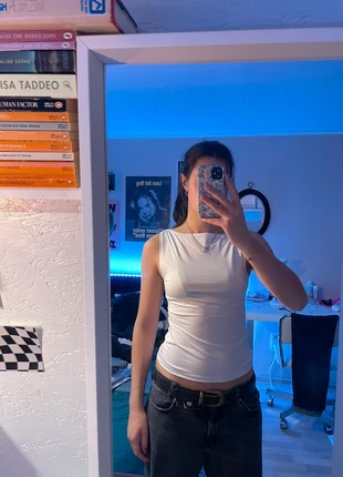 Weekday boatneck top, marque: Weekday, état: Très bon état, taille: S / 36 / 8, 8,00 €, 9,10 € Protection acheteurs incluse