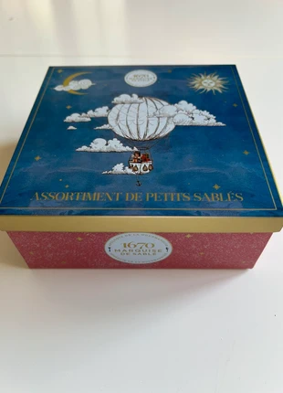 Boîte carrée, état: Très bon état, 3,00 €, 3,85 € Protection acheteurs incluse