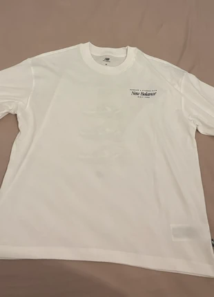 T-shirt New Balance, marca: New Balance, estado: Novo sem etiquetas, tamanho: M / 38 / 10, €40.00, €42.70 inclui Proteção do Comprador