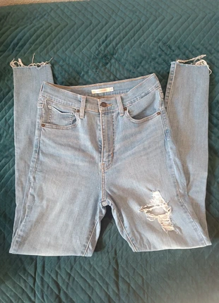 Jeans Levi's, marque: Levi's, état: Très bon état, taille: M / 38 / 10, 15,00 €, 16,45 € Protection acheteurs incluse