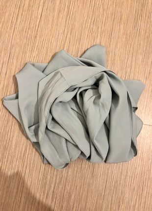 Voile en soie de medine bleu turquoise, merk: Silk&style, staat: Heel goed, € 8,00, € 9,10 inclusief Kopersbescherming