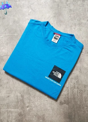 P32 / T-shirt The North Face bleu logo carré noir "Never Stop Exploring" taille M, marca: The North Face, estado: Muito bom, tamanho: M, €14.90, €16.35 inclui Proteção do Comprador
