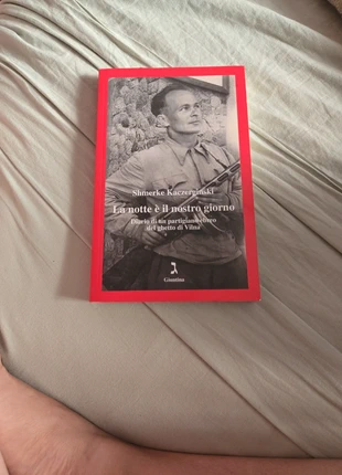 La notte è il nostro giorno ( shmerke zaczerginski ), condizioni: Nuovo senza cartellino, €9.00, €10.15 include la Protezione acquisti