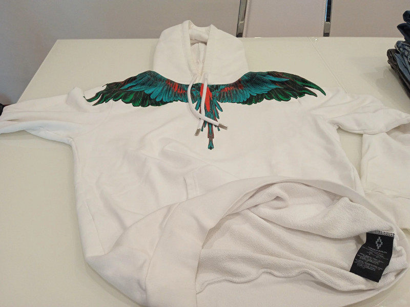 Felpa bianca store marcelo burlon