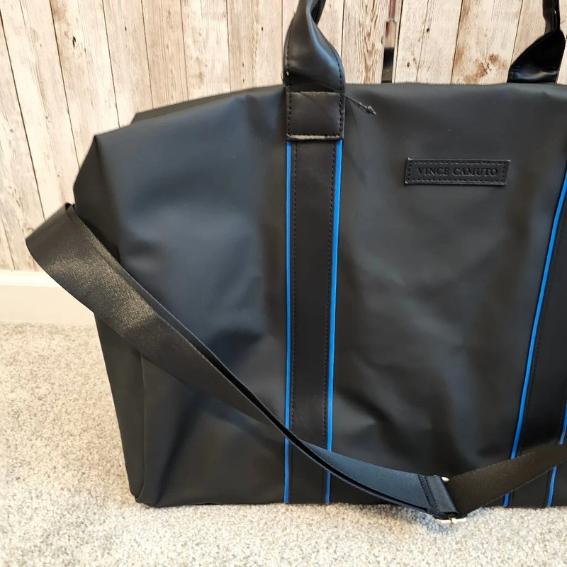 Vince camuto weekender sale