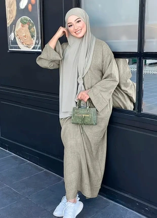 Abaya/robe verte + 1 voile (pas celui de la photo), condizioni: Nuovo senza cartellino, taglia: S / IT 40 / EU 36, €14.00, €15.40 include la Protezione acquisti