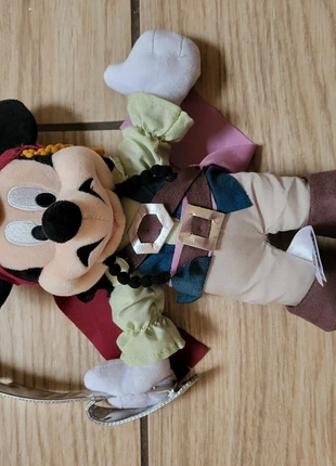 Peluche Mickey pirate des caraibes, marque: Disneyland Paris, état: Neuf sans étiquette, taille: Taille unique, 10,00 €, 11,20 € Protection acheteurs incluse