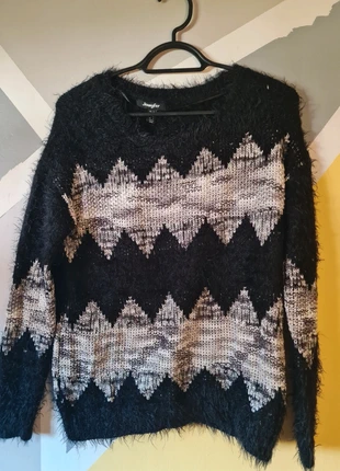 Pull d’hiver Jennyfer noir à motifs gris – tout doux, marke: Jennyfer, zustand: Sehr gut, größe: S / 36 / 8, 3,00 €, 3,85 € inklusive Vinted-Käuferschutz