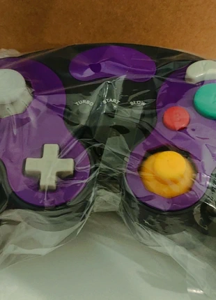 Mando Gamecube compatible en su caja, nuevo sin abrir, merk: GAMECUBE, staat: Nieuw met prijskaartje, € 15,00, € 16,45 inclusief Kopersbescherming