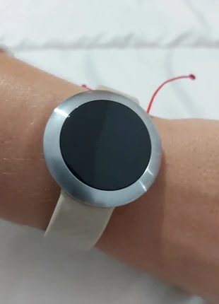 Reloj Huawei Band b0. Watch Huawei , marque: Huawei, état: Très bon état, taille: Taille unique, 15,00 €, 16,45 € Protection acheteurs incluse