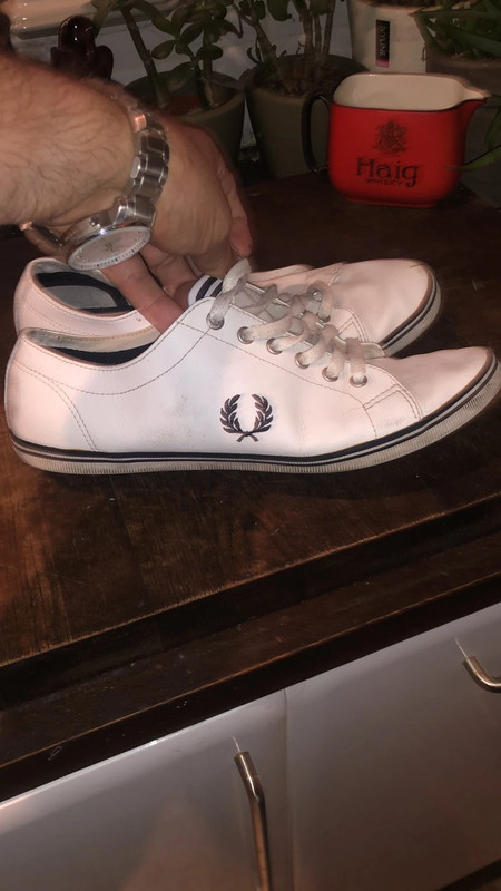 Fred perry trainers hotsell size 10