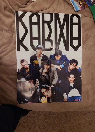 Big poster stray kids album karma all members, marque: Stray Kids, état: Très bon état, 6,00 €, 7,00 € Protection acheteurs incluse