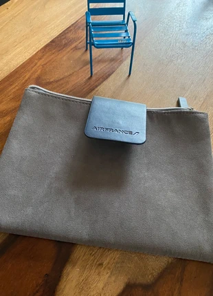 Pochette double Air France comme neuve, marque: Air France, état: Très bon état, 4,00 €, 4,90 € Protection acheteurs incluse