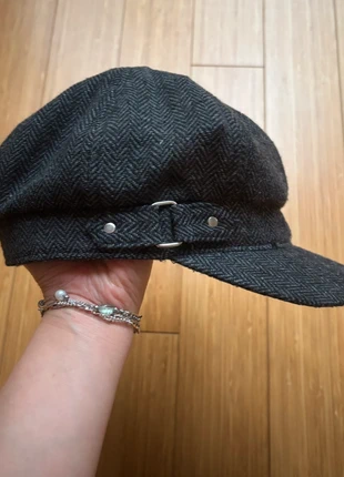 Black and grey y2k tweed newsboy cap with silver buckles, brand: NO LABEL, condition: Very good, size: One size, $13.00, $14.35 includes Buyer Protection