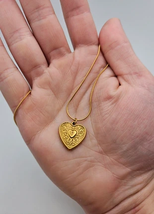 Stainless steel goude hart ketting, merk: Boutiek, staat: Nieuw zonder prijskaartje, € 5,95, € 6,95 inclusief Kopersbescherming Pro