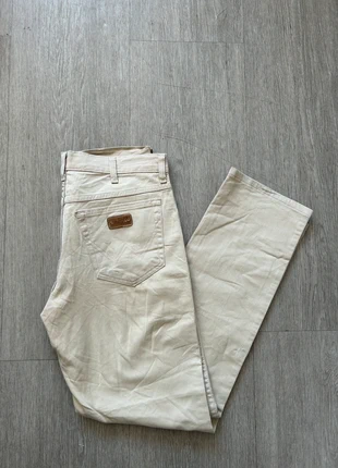 Jean Wrangler beige – Taille W33 L32, marke: Wrangler, zustand: Gut, größe: W33 | DE 48, 12,00 €, 13,30 € inklusive Vinted-Käuferschutz