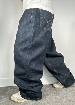 Jean Levi’s 559 bleu marine coupe baggy – W52 L29 | FR 62 | IT 68, brand: Levi's, condizioni: Ottime, taglia: IT 62 | W52, €40.00, €42.70 include la Protezione acquisti Pro