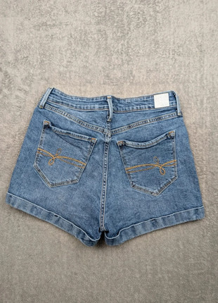 Short en jean Denizen from Levi's Femme W27 Mom short, marque: Denizen, état: Très bon état, taille: S / 36 / 8, 9,90 €, 11,10 € Protection acheteurs (Pro) incluse