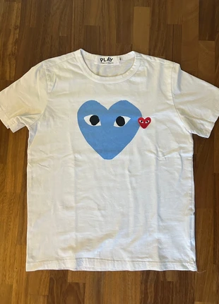 Maglietta Comme des garçons play cuore blu, estado: Muito bom, tamanho: M, €26.00, €28.00 inclui Proteção do Comprador