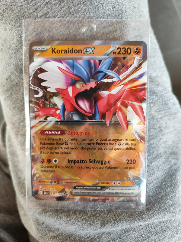 Carta oro Pokemon Koraidon - Vinted